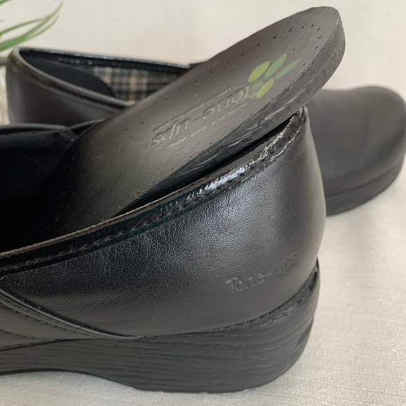 Sketchers Tone Ups Black Leather Comfort Clogs Woman’s 10 - Picture 9 of 15